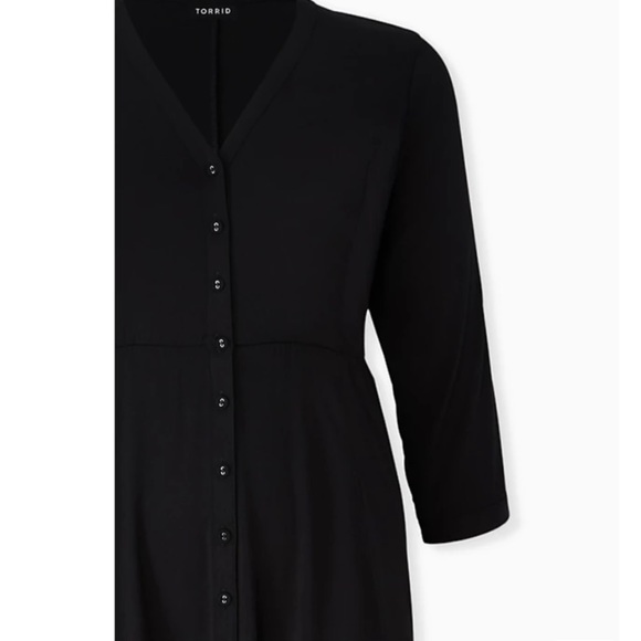 Torrid black challis button front midi shirt dress. Size 1. - Picture 3 of 6